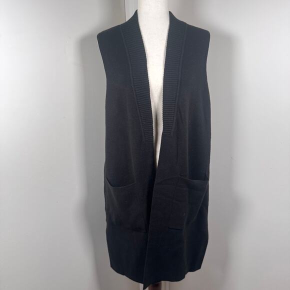 Chico’s 2/L Black Sweater Vest Pockets Knit Basic Whimsigoth Resort Minimalist - Picture 1 of 8